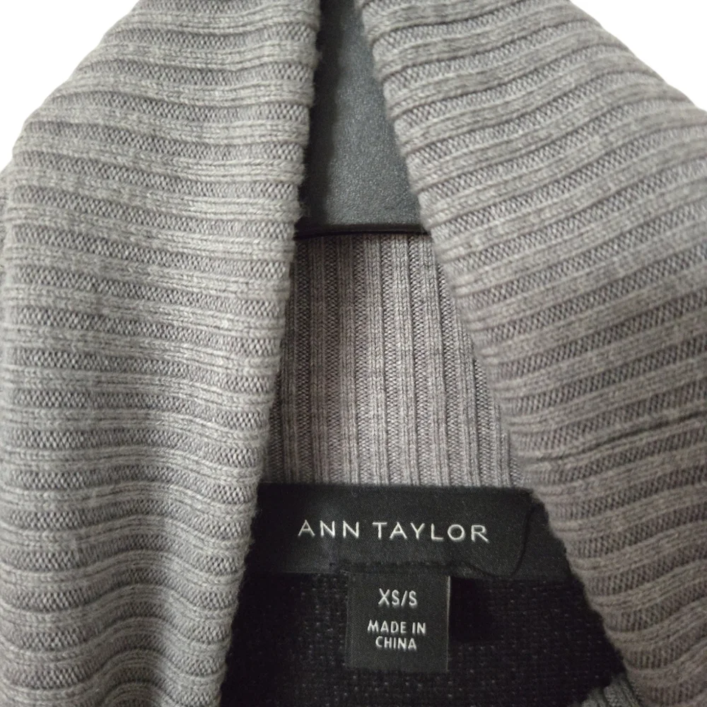 Ann Taylor Wool Turtle Neck Poncho size xs/s
